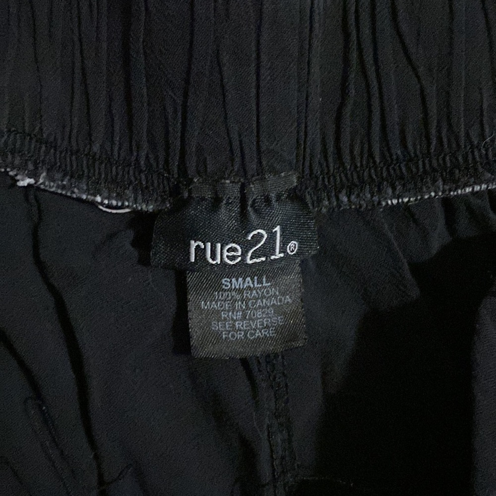 shorts - Picture 2 of 2